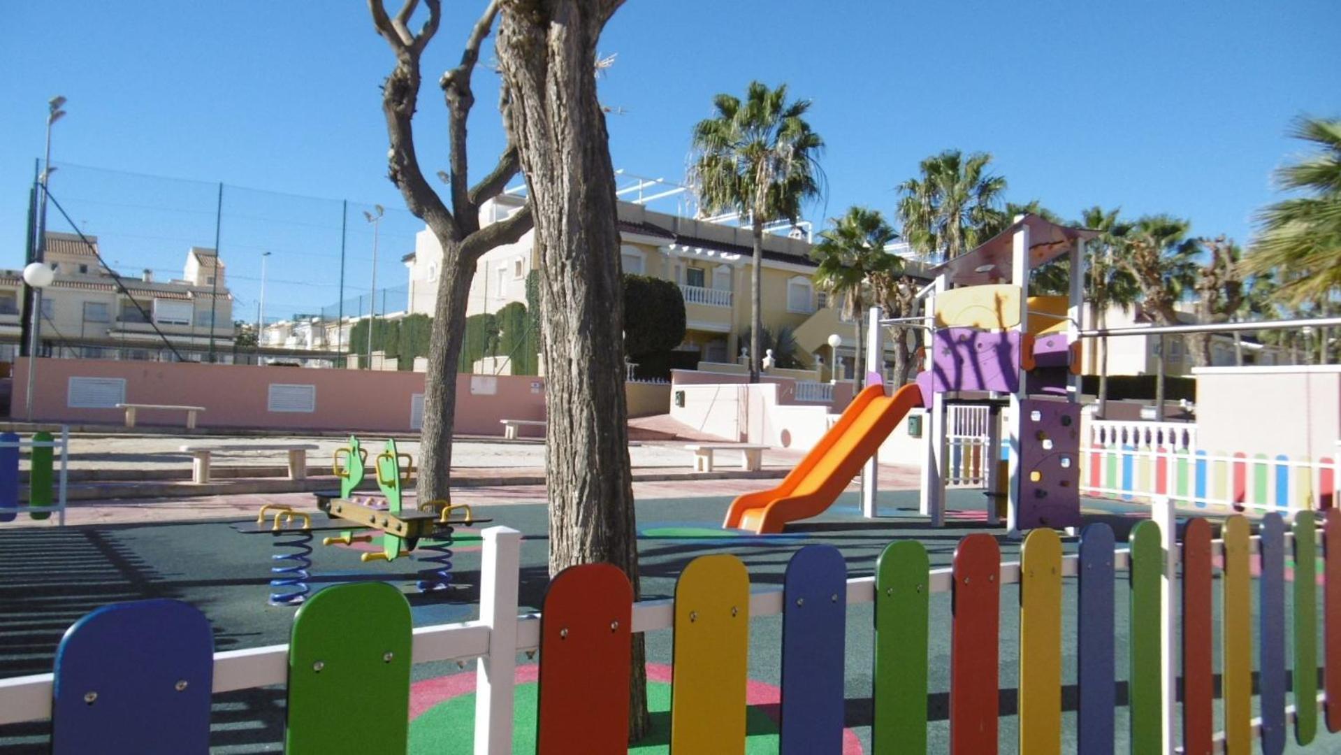 Puerto Marino Gran Alicante Bungalow In Beach Resort מראה חיצוני תמונה